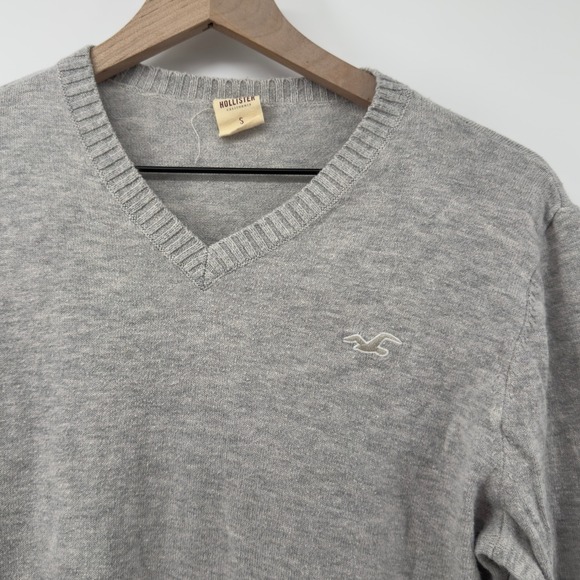 Vintage Hollister V-Neck Pullover Sweater Gray Men S Y2K 2000 Soft 00s Bird Logo - Picture 2 of 6